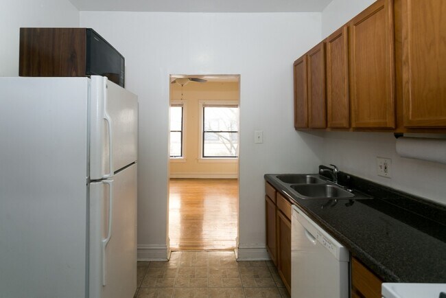 Foto del edificio - 3522 N Broadway