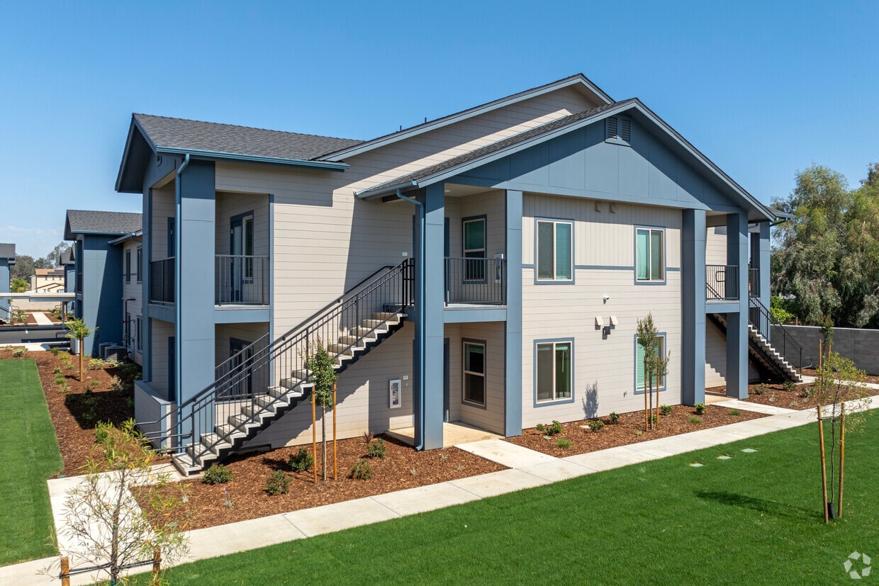 Building - Broadstone Place