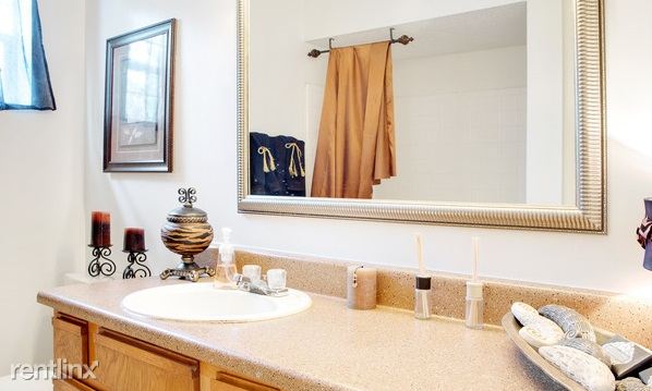 Fotografía del edificio - 5051 Lahoma St