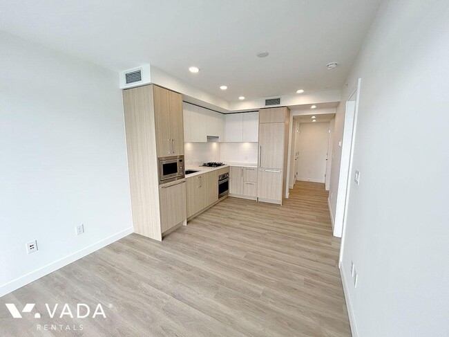Building Photo - Belvedere 1 Bed Apartment Rental 2610-9675...