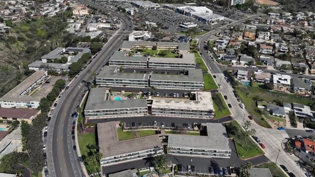  - Villa Pacific Apartments *$500.00 off *