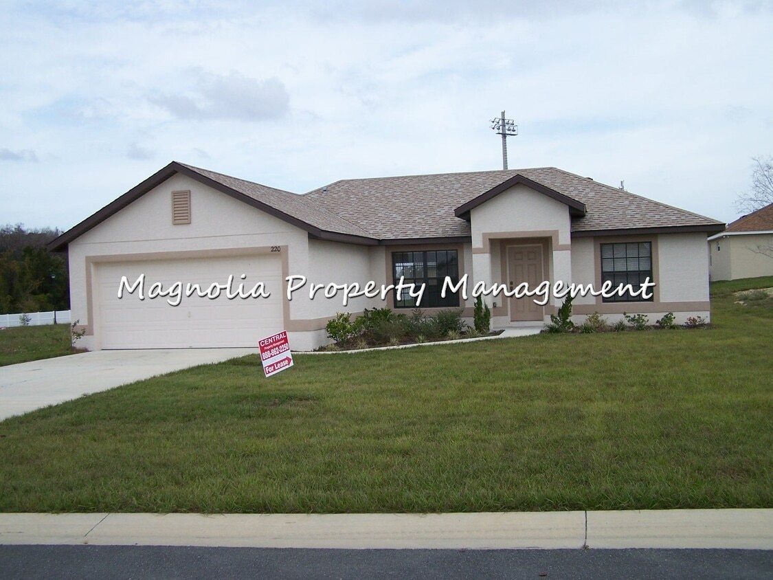 Primary Photo - 220 Goldie St