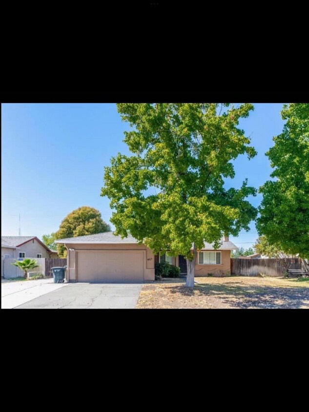 Primary Photo - 4615 Bollenbacher Ave