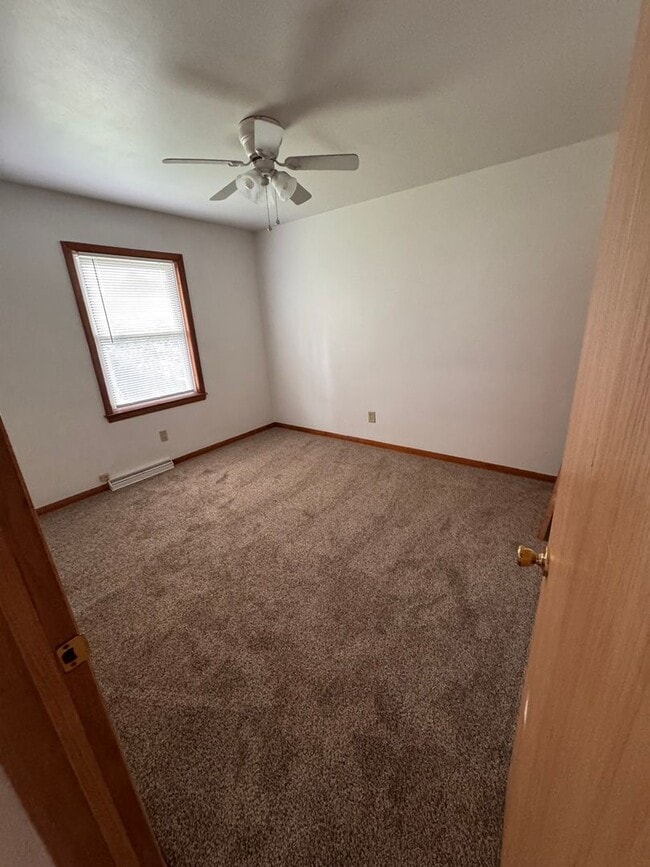 Foto del edificio - Menomonee Falls 3 bedroom upper