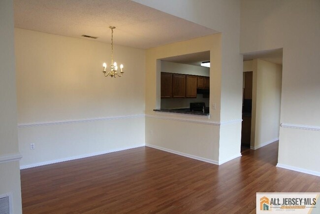 Building Photo - 9006 Tamarron Dr