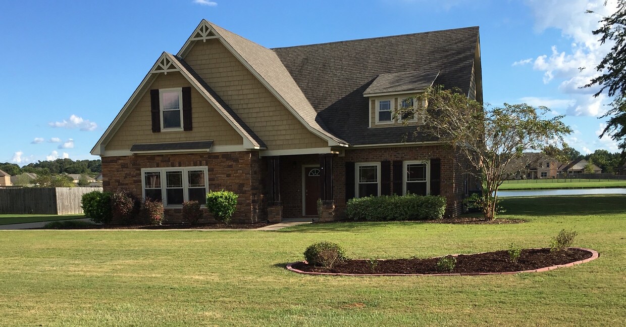 Foto principal - 995 Bon Terre Blvd