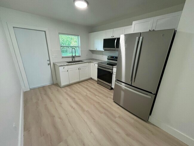 Foto del edificio - 2135 Sibley Ave