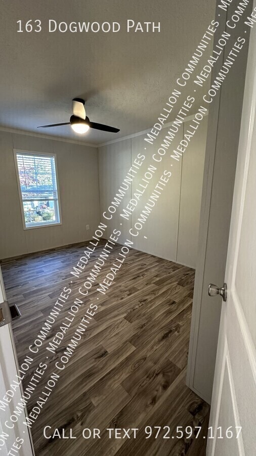 Foto del edificio - 163 Dogwood Path Ln