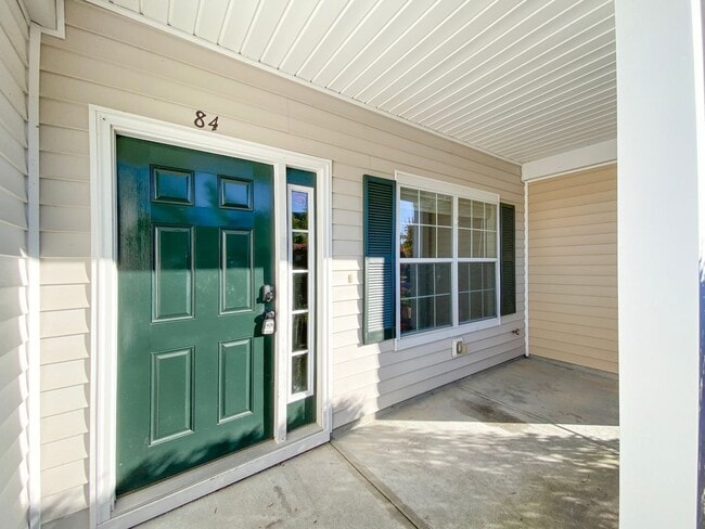Building Photo - Two Bedroom Townhome in Godley Park with m...