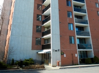 909 Clonsilla Ave - Delta Apartments