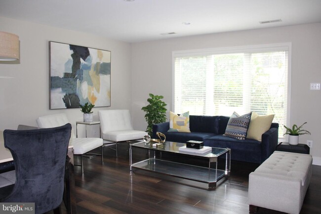 Foto del edificio - 1680 Westwind Way