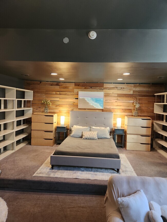 Foto del edificio - 2104 Northway Rd