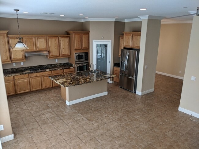 Building Photo - 9149 Tudor Park Pl