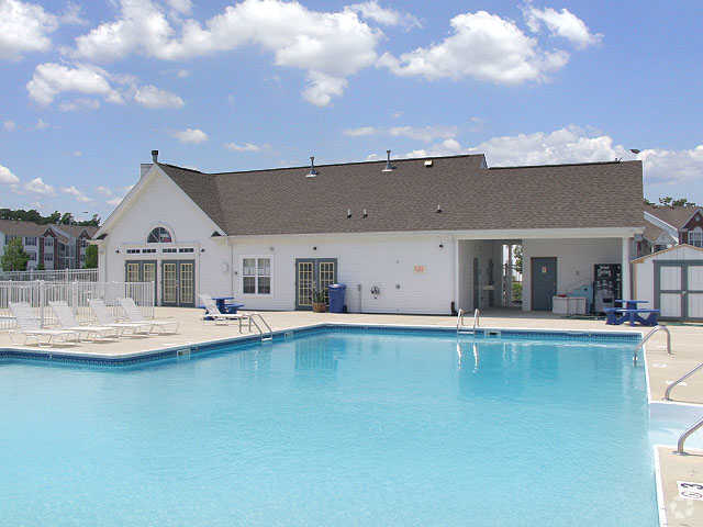 Piscina - Hidden Creek Apartments