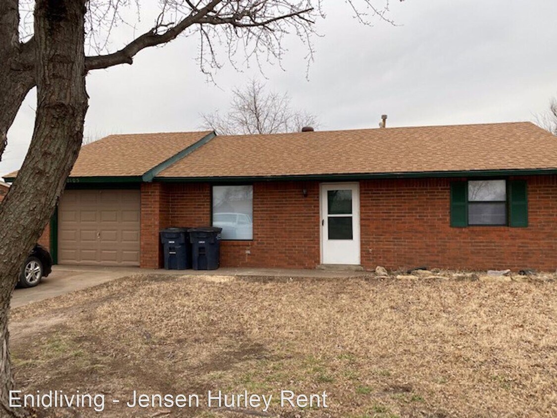 Primary Photo - 2 br, 1 bath House - 2105 Martin Ave
