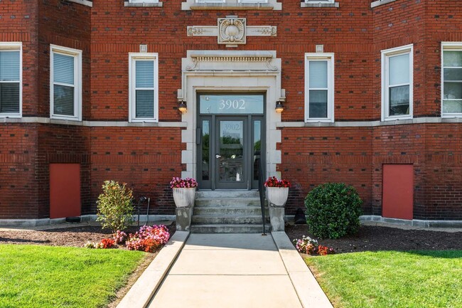 Building Exterior - Vandy House