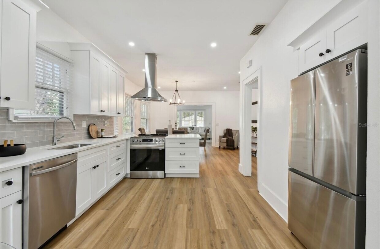 Foto principal - 2527 Highland St S