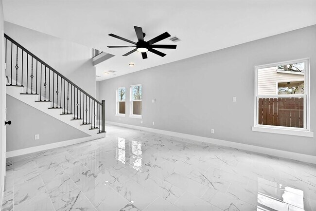 Foto del edificio - 7517 Hezekiah Ln
