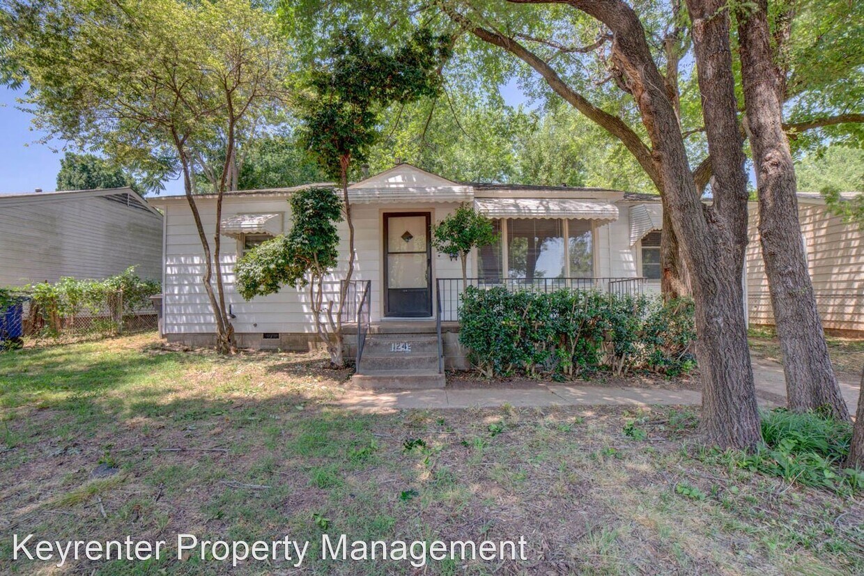 Primary Photo - 3 br, 1 bath House - 1242 N Braden Ave
