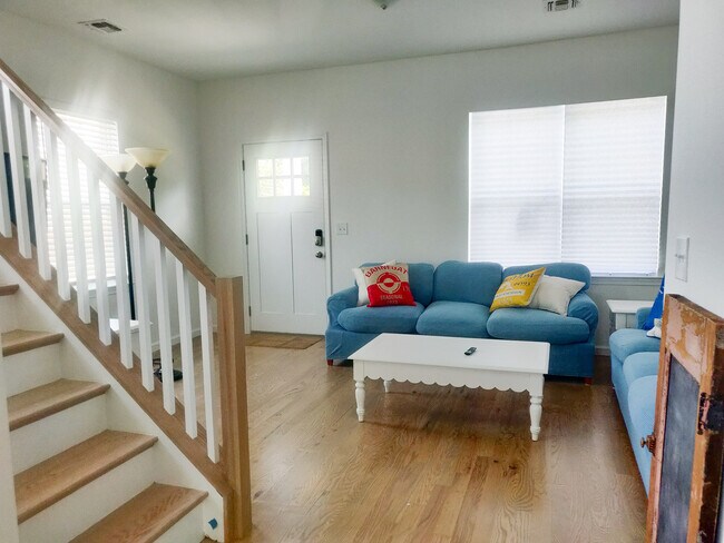 Foto del edificio - 1501 Cherry Ln