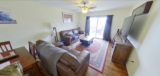 Building Photo - 3D Tour Available - Beautiful Town Home + ...