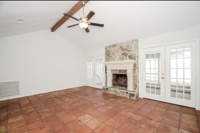 Building Photo - 13814 Lynnwood Ln
