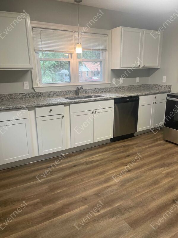 Foto del edificio - 1021 Crestmere St