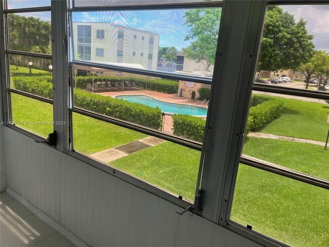 Building Photo - 200 Ashbury Rd