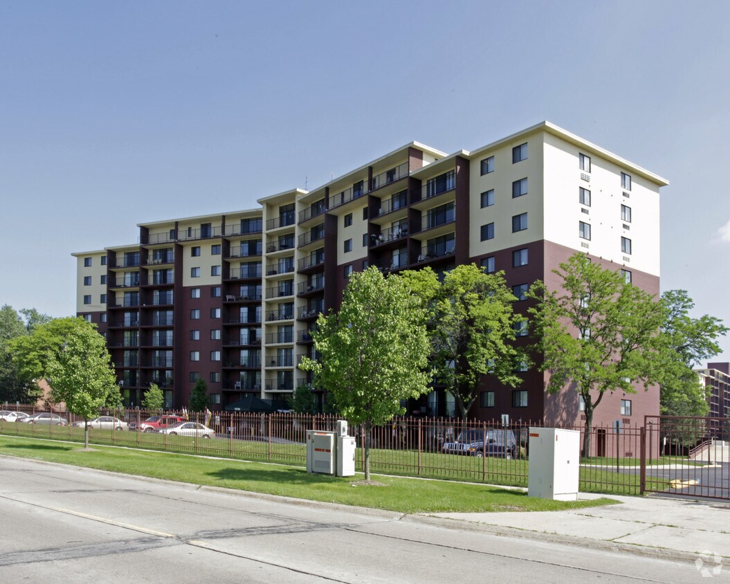Solaire Apartments Southfield Mi Primary Photo Solaire