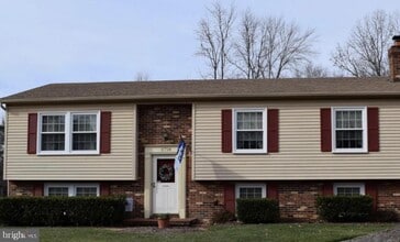 Building Photo - 11724 Roosevelt Rd