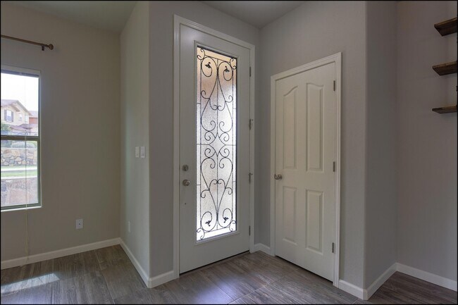 Foto del edificio - 6664 Red Canyon Sage Ln