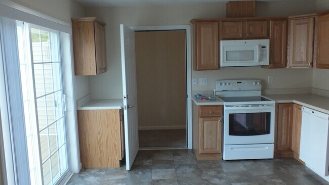 Foto del edificio - 39 Rudd Farm Dr