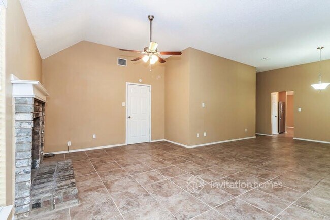 Building Photo - 6009 Meadowside Trl