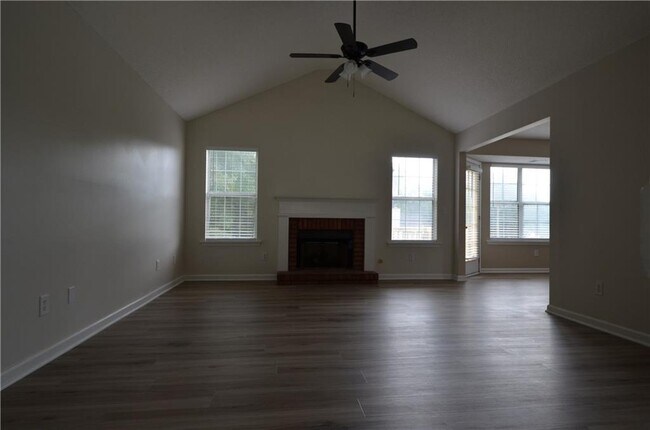Building Photo - 4131 Sweetsprings Terrace SW