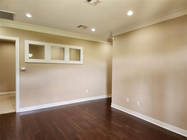 Building Photo - 4501 Cartwright Rd