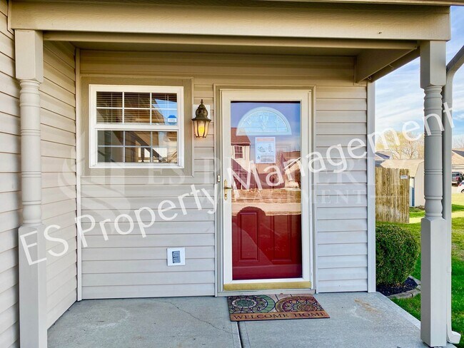 Foto del edificio - Great 3 Bedroom 2.5 Bathroom Two Story Hom...