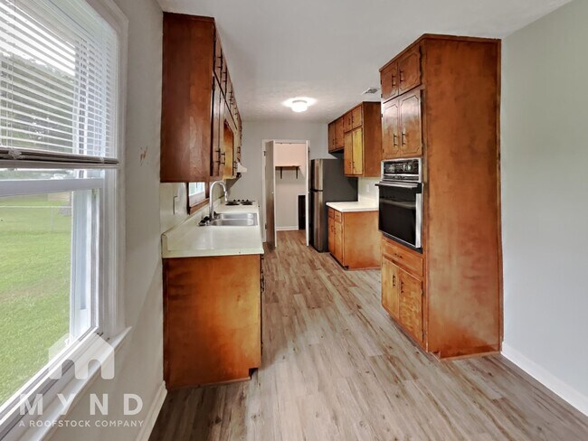 Foto del edificio - 2286 Briarwood Cir SW