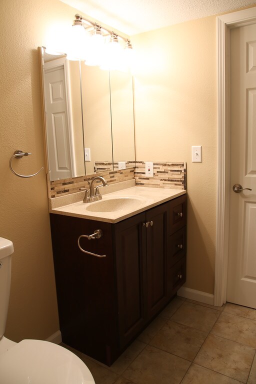 523 Garden Ct, Quincy, IL 62301 Townhome Rentals in Quincy IL