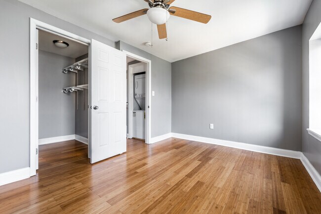 Foto del edificio - 1638 Parrish St