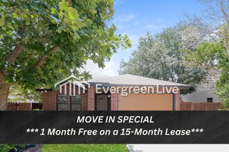 Building Photo - 13918 Villa Camino