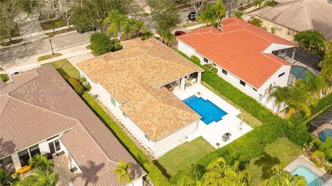 Building Photo - 2614 Oakbrook Ct