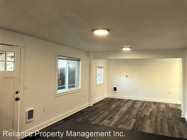 Building Photo - 3 br, 2 bath House - 4563 NE 47th Ave