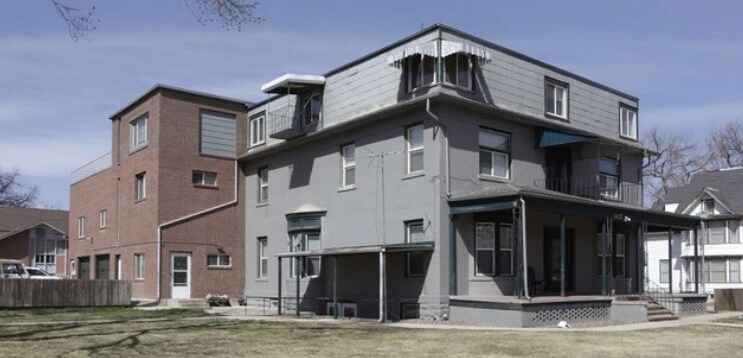 Building Photo - 1427 9th Ave