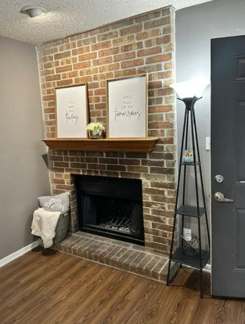 Primary Photo - 218 S Las Vegas Trail