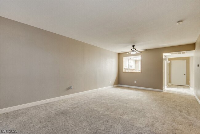 Building Photo - 1900 Tierra Vista Dr