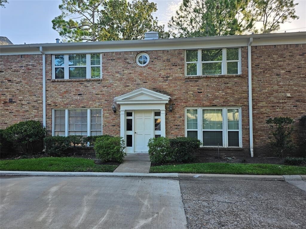 Foto principal - 4040 San Felipe St