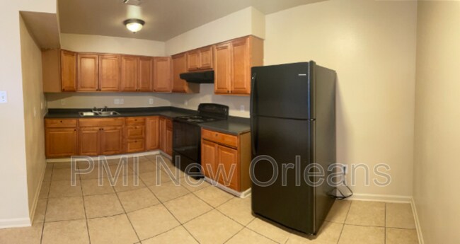 Foto del edificio - 4851 Viola St