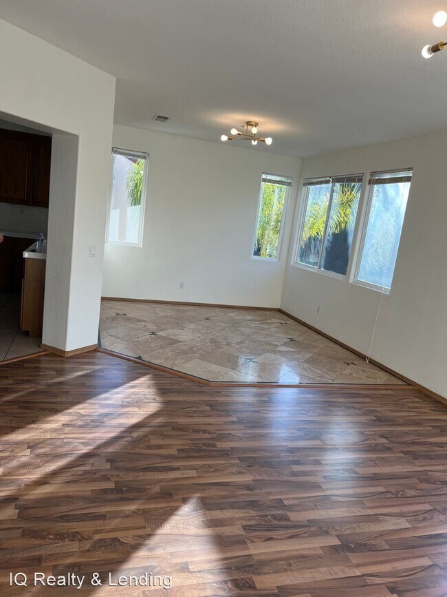 Building Photo - 4 br, 3.5 bath House - 10452 Artesian Spri...