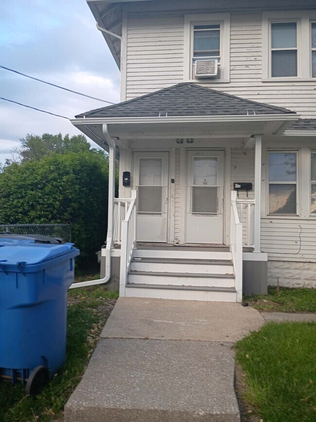 Foto del edificio - 1537 Carlyle St