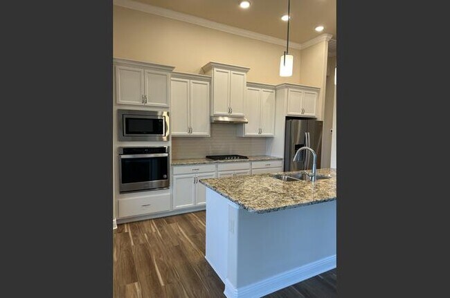 Foto del edificio - 307 W Redsox Path